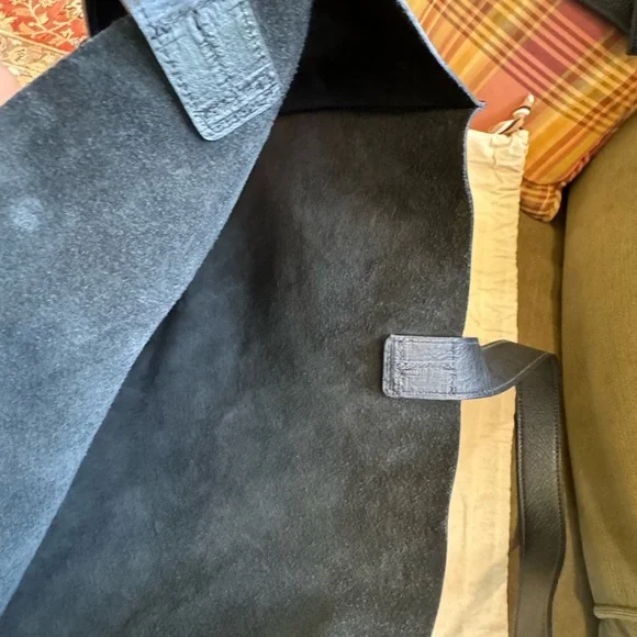 IL Bisonte Black Leather Tote Bag with pouch - Picture 4 of 6